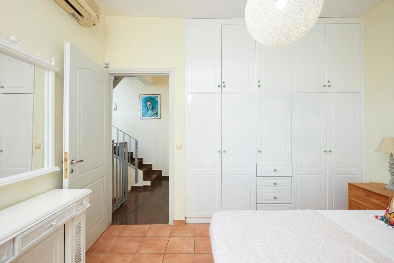 Seafront Villa Longobardi Chania  Exterior foto